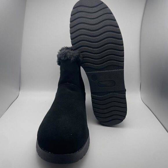 CUSHIONAIRE Women's COZY Genuine Suede pull on boot BLACK 9 - Picture 6 of 6
